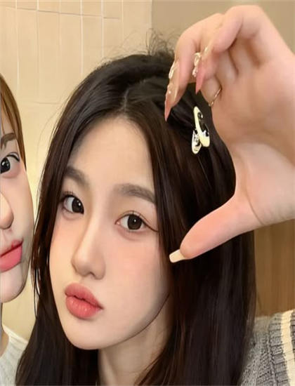 人物深度分析：巢穴中的人物命运的象征意义与现实关联 认识表演艺术的价值