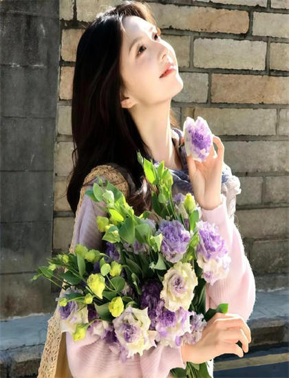 独家的探索《小镇迷踪》的奥秘：隐藏细节与深层意义